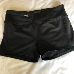Oiselle compression shorts